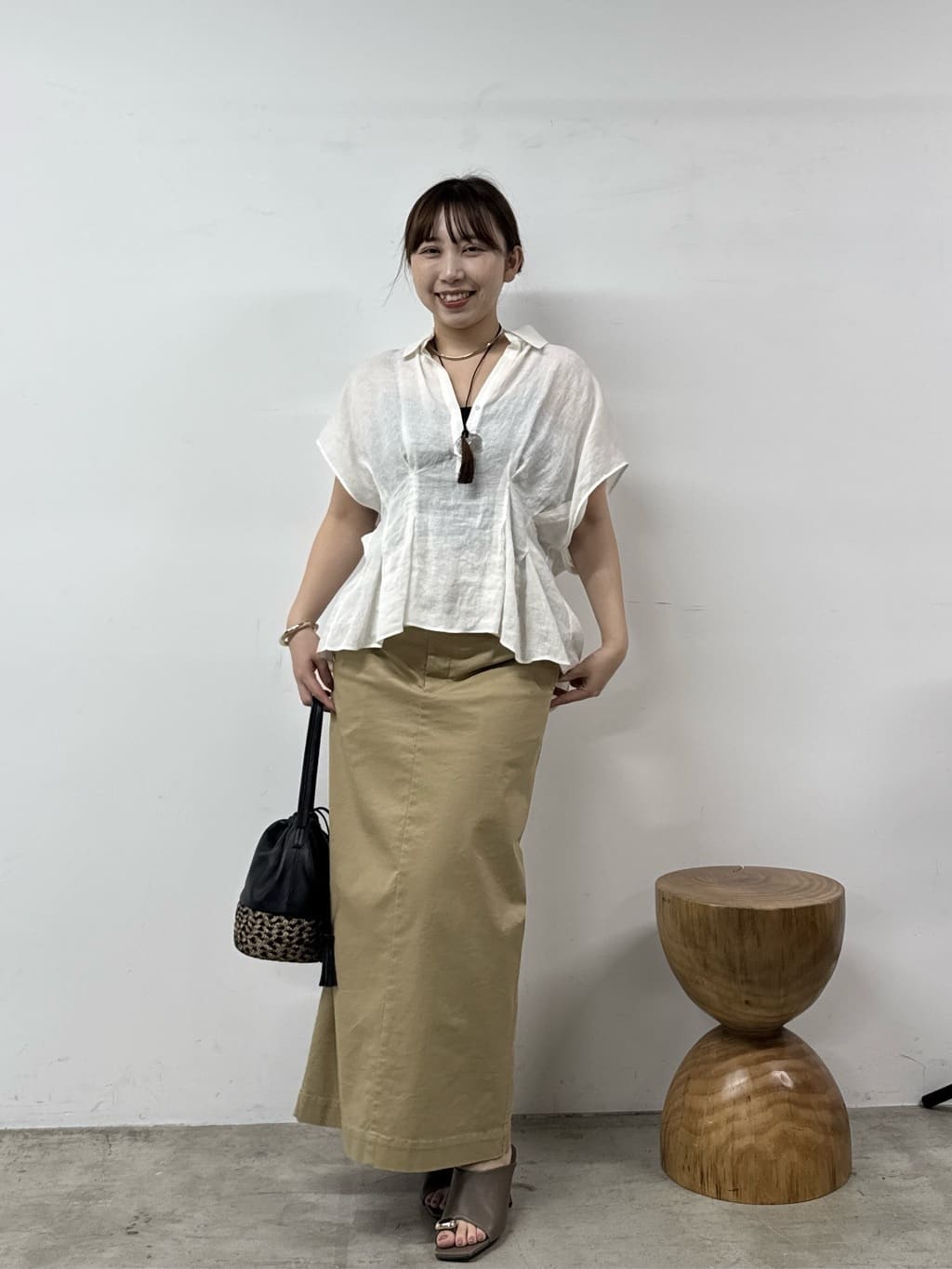 GALLARDAGALANTEのハーフスリーブウエストシェイプシャツを使ったコーディネートを紹介します。｜Rakuten Fashion(楽天ファッション／旧楽天ブランドアベニュー)6924328