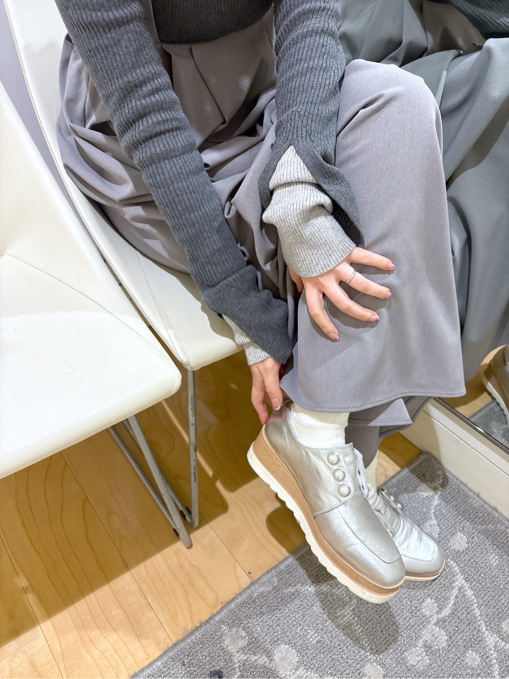 HeRIN.CYEのメイジーパールプラットフォームを使ったコーディネートを紹介します。｜Rakuten Fashion(楽天ファッション／旧楽天ブランドアベニュー)6924780