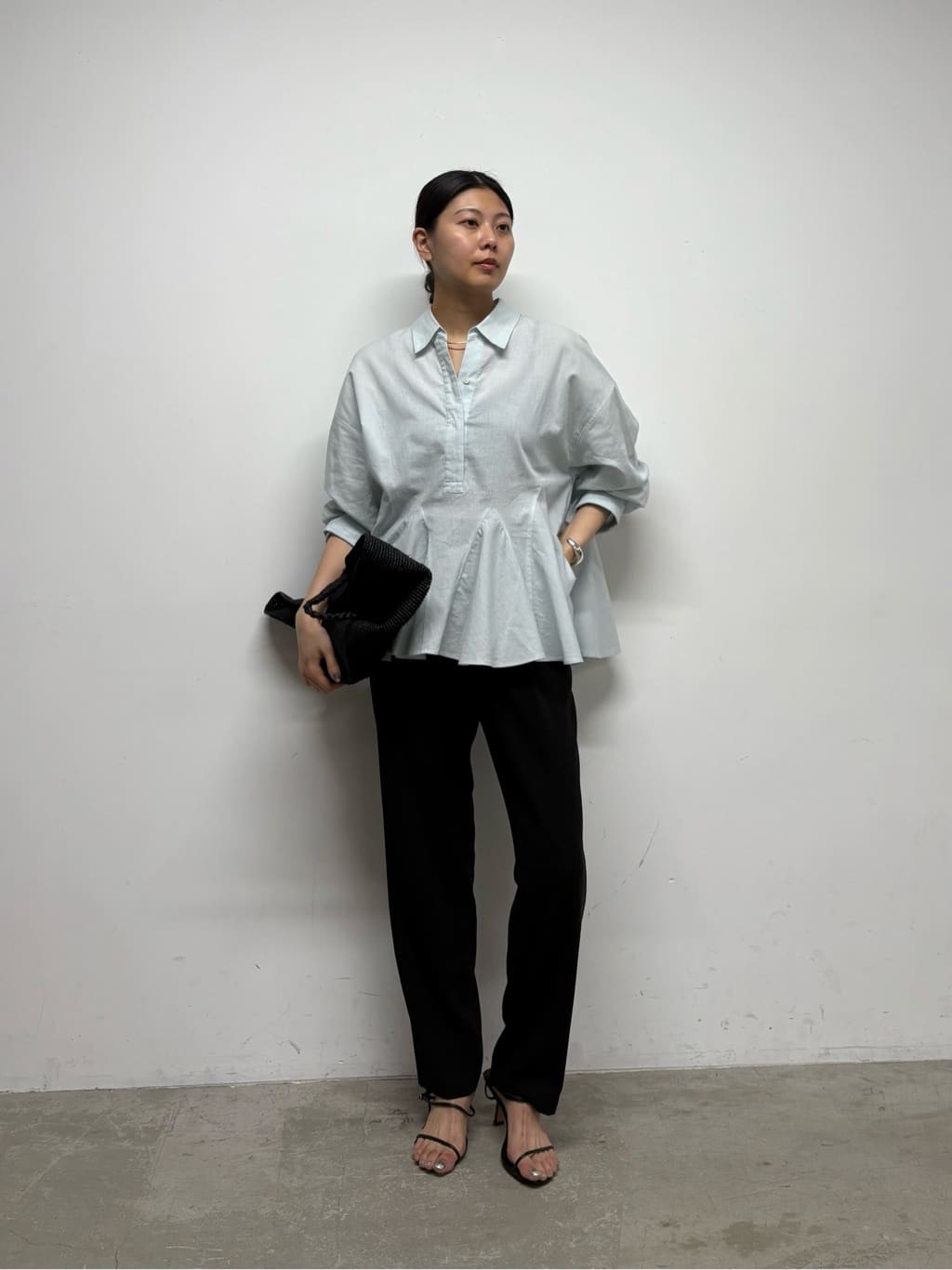 GALLARDAGALANTEのライトジャージーテーパードパンツを使ったコーディネートを紹介します。｜Rakuten Fashion(楽天ファッション／旧楽天ブランドアベニュー)6925879