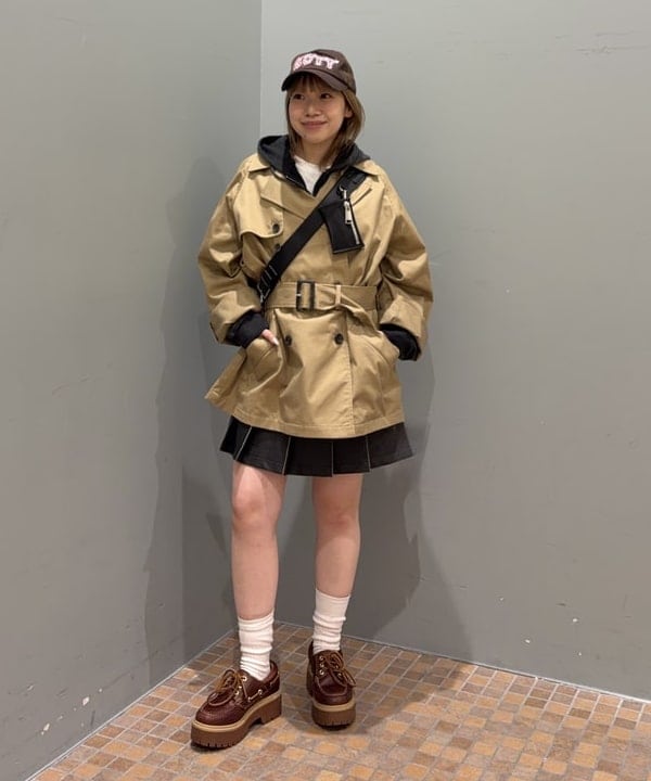 BEAMS WOMEN | オーバーサイズ ハーフ トレンチ コート 26SS
