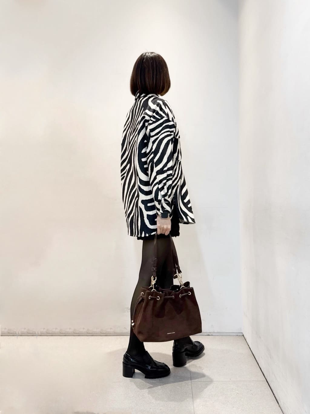 CHARLES & KEITH | Moxie モキシー スエードドローストリングバケット