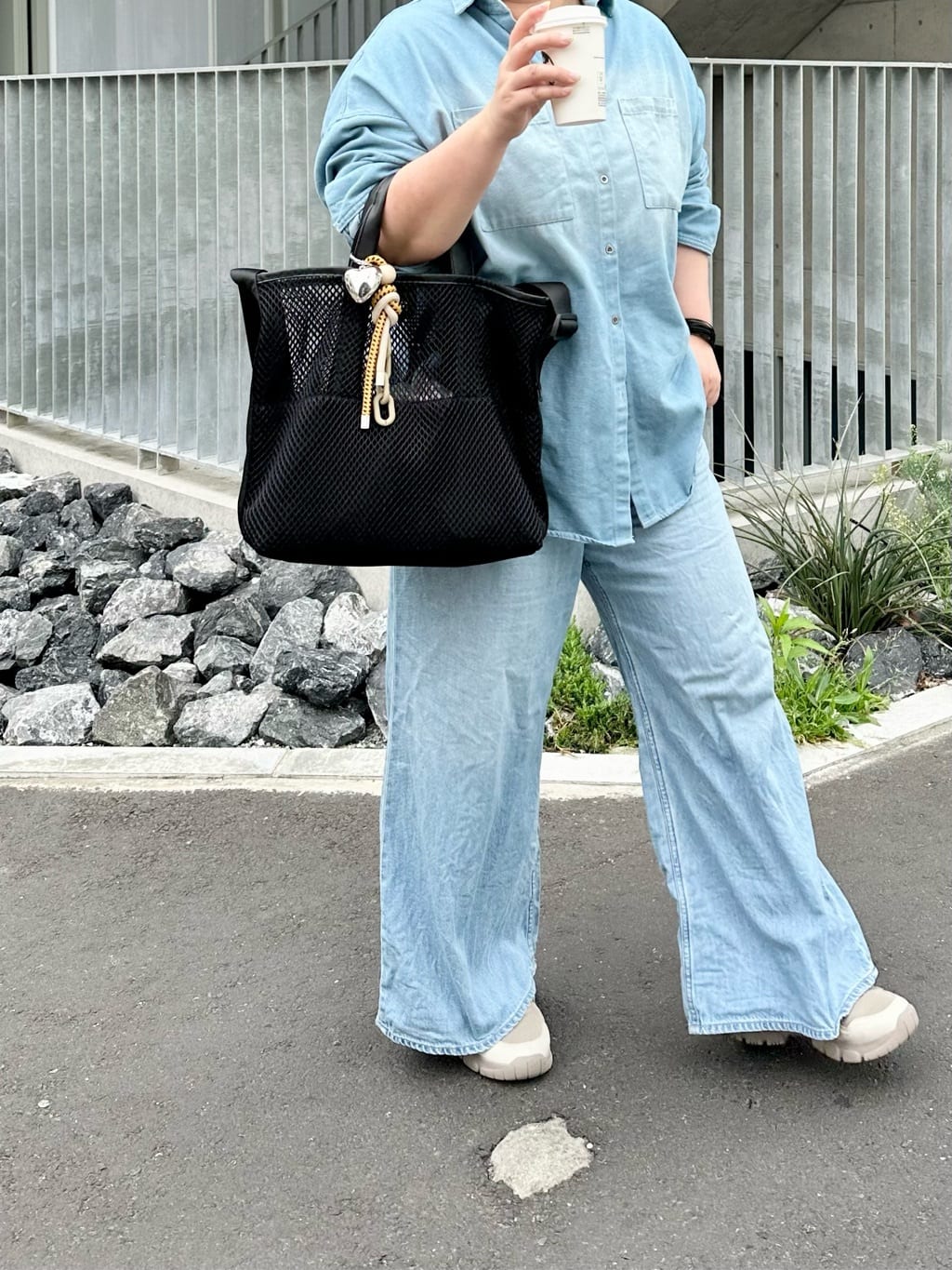 ear PAPILLONNERの【ouchi/ほし企画】ダイヤメッシュ2WAYトートバッグLを使ったコーディネートを紹介します。｜Rakuten Fashion(楽天ファッション／旧楽天ブランドアベニュー)6930950