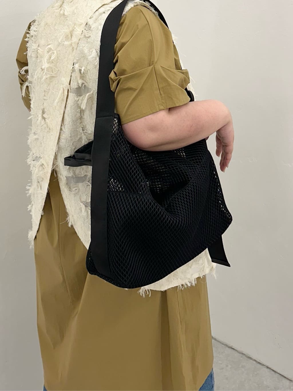 ear PAPILLONNERの【ouchi/ほし企画】ダイヤメッシュ2WAYトートバッグLを使ったコーディネートを紹介します。｜Rakuten Fashion(楽天ファッション／旧楽天ブランドアベニュー)6930959