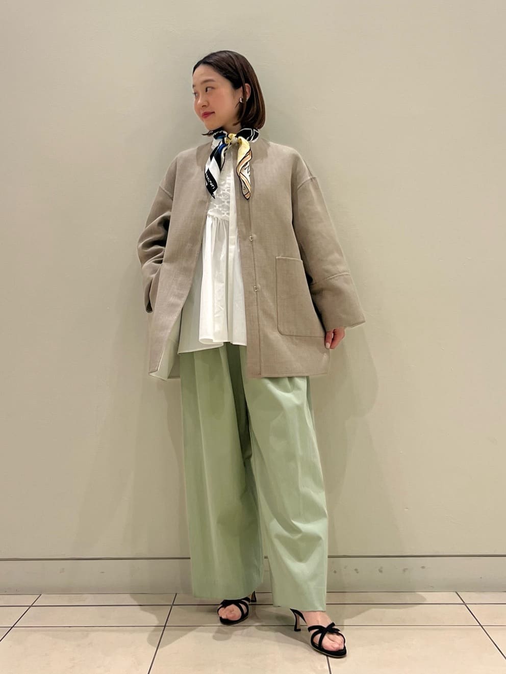 UNITED ARROWSのレザーライク サロペット パンツ-ウォッシャブル-を