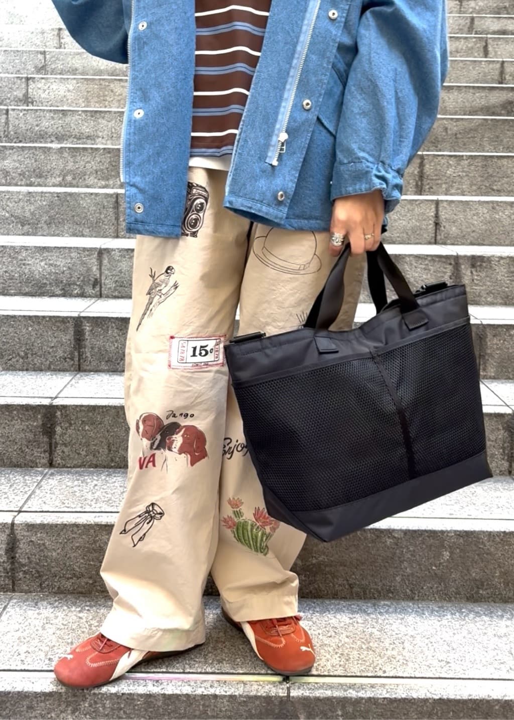 ear PAPILLONNERのsampo×earヤシ柄トートバッグ《A4サイズ対応/撥水》を使ったコーディネートを紹介します。｜Rakuten Fashion(楽天ファッション／旧楽天ブランドアベニュー)6935787