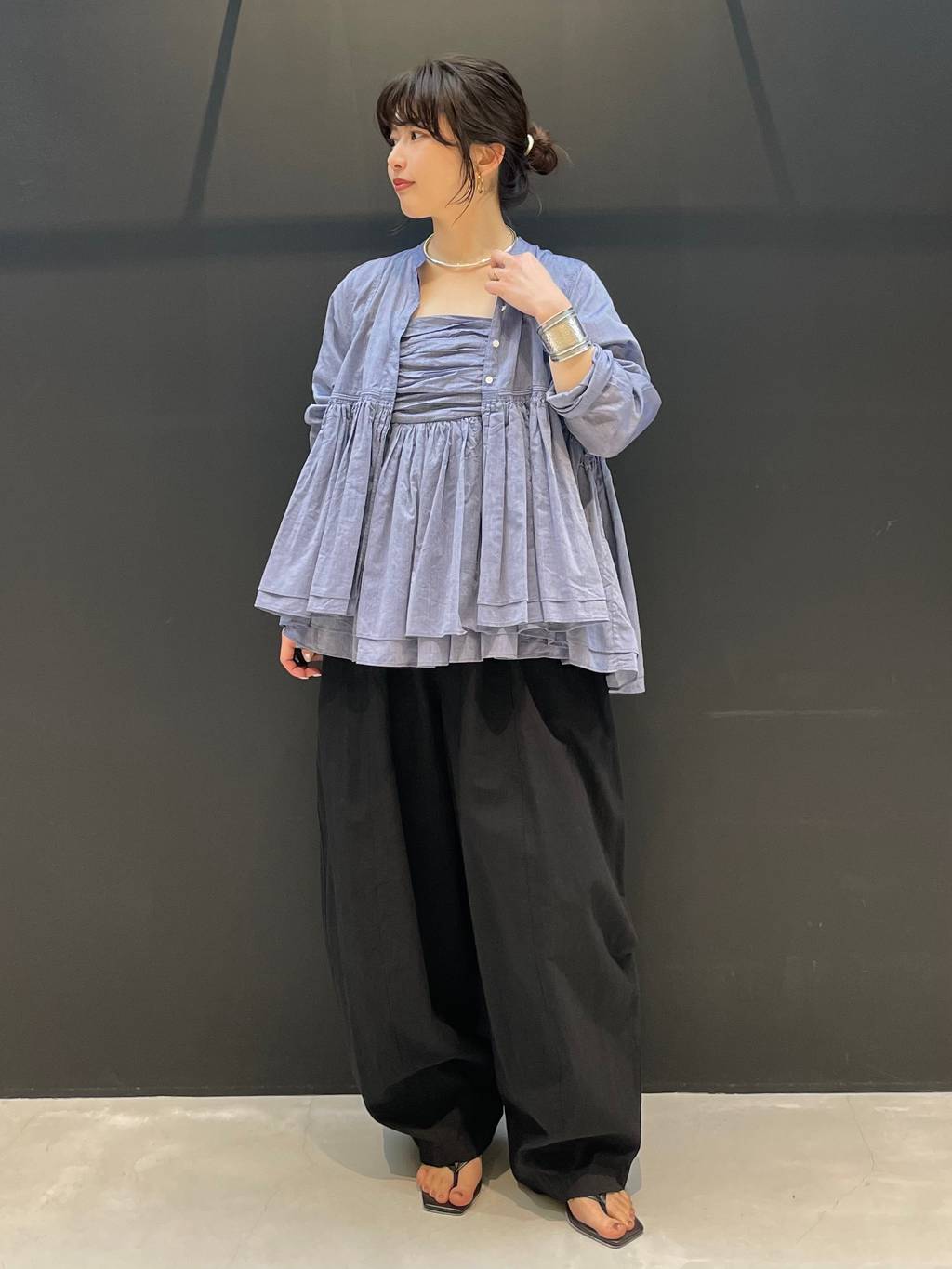 Curensology | シャンブレーレイヤードギャザーキャミソール | Rakuten