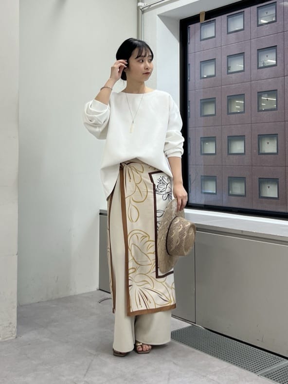 GALLARDAGALANTEの【累計販売1万枚超!】【美脚パンツ】ワイドドロストパンツを使ったコーディネートを紹介します。｜Rakuten Fashion(楽天ファッション／旧楽天ブランドアベニュー)6943313