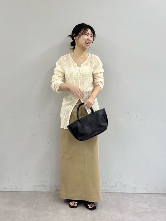 GALLARDAGALANTEの【低身長サイズあり】チノストレッチスカートを使ったコーディネートを紹介します。｜Rakuten Fashion(楽天ファッション／旧楽天ブランドアベニュー)6943580
