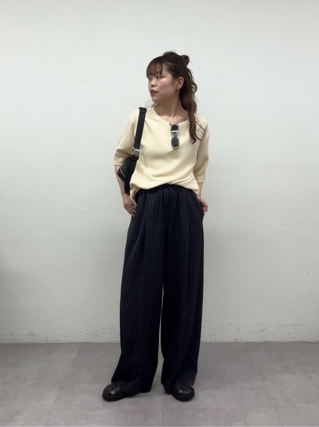 GALLARDAGALANTEの【7/26(日)10時新色ネイビー予約開始】バックスリットハーフスリーブブラウスを使ったコーディネートを紹介します。｜Rakuten Fashion(楽天ファッション／旧楽天ブランドアベニュー)6944674