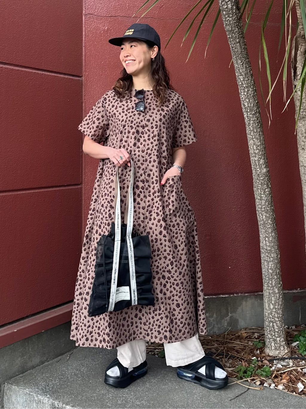 FREAK’S STOREの別注 UVカット バックオープンワンピース/レオパードを使ったコーディネートを紹介します。｜Rakuten Fashion(楽天ファッション／旧楽天ブランドアベニュー)6950088