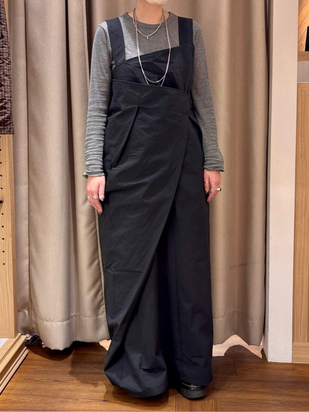ear PAPILLONNERのラップサロペットワンピース【SUM1 STYLE】を使ったコーディネートを紹介します。｜Rakuten Fashion(楽天ファッション／旧楽天ブランドアベニュー)6959786