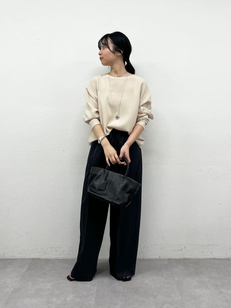 GALLARDAGALANTEの【手洗い可】ストライプイージーパンツを使ったコーディネートを紹介します。｜Rakuten Fashion(楽天ファッション／旧楽天ブランドアベニュー)6961444