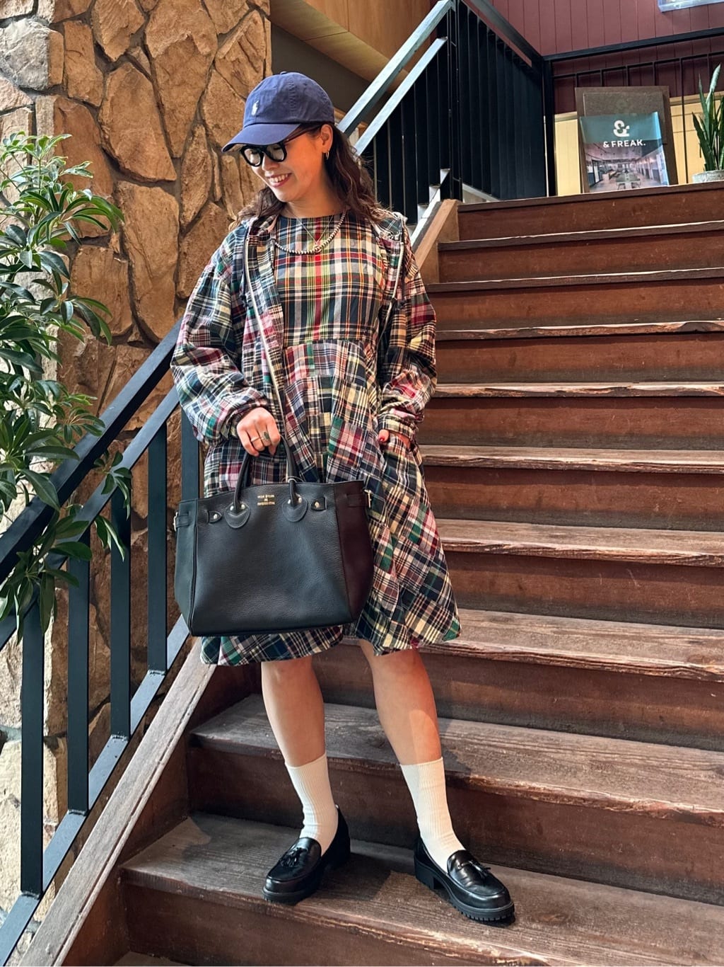 FREAK’S STOREのパッチワークワンピースを使ったコーディネートを紹介します。｜Rakuten Fashion(楽天ファッション／旧楽天ブランドアベニュー)6963280