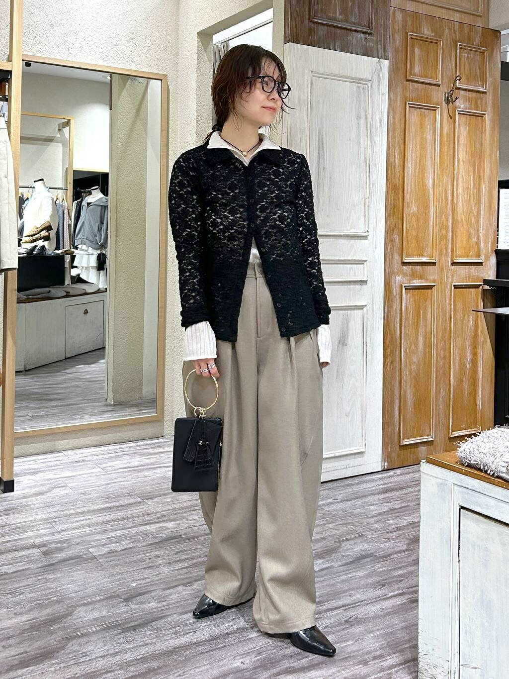 mysty womanの【WEB限定】透かしフラワーポロカーディガンを使ったコーディネートを紹介します。｜Rakuten Fashion(楽天ファッション／旧楽天ブランドアベニュー)6963793