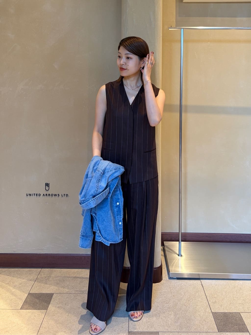 UNITED ARROWS | <conte>ストライプ タック ワイドパンツ | Rakuten