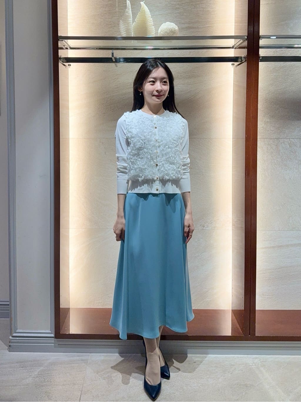 Viaggio Bluのダブルサテンスカートを使ったコーディネートを紹介します。｜Rakuten Fashion(楽天ファッション／旧楽天ブランドアベニュー)6965873