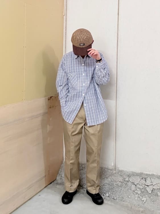 FREAK’S STOREのシアサッカー レギュラーカラー ロングスリーブ チェックシャツを使ったコーディネートを紹介します。｜Rakuten Fashion(楽天ファッション／旧楽天ブランドアベニュー)6966684