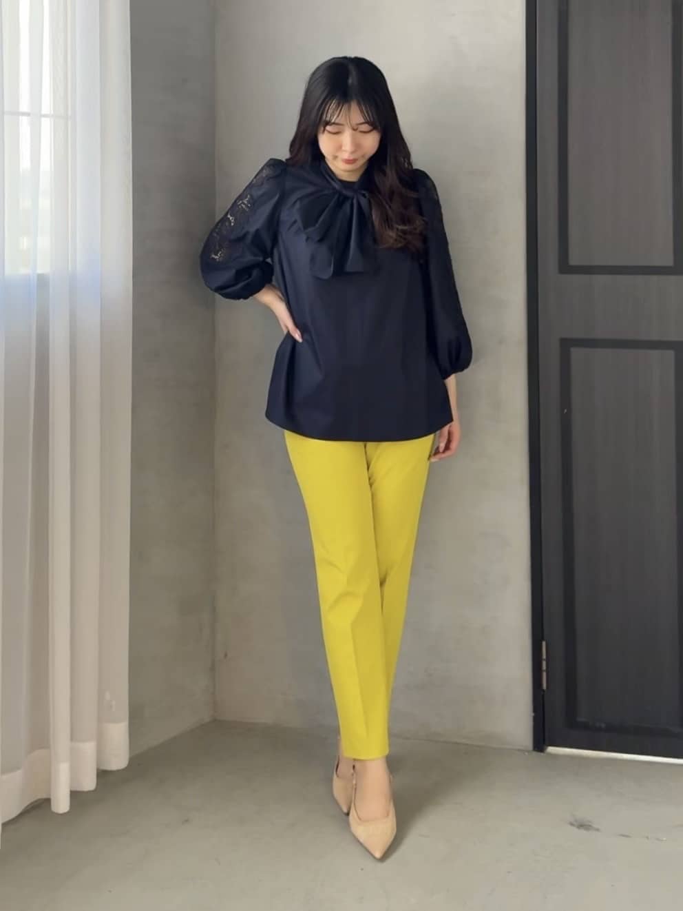 Viaggio Bluの袖レースブラウスを使ったコーディネートを紹介します。｜Rakuten Fashion(楽天ファッション／旧楽天ブランドアベニュー)6966874