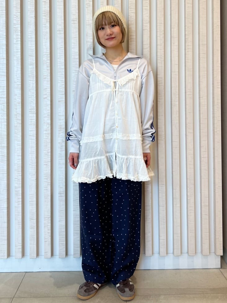 FREAK’S STOREのインドボイル フリル キャミチュニックを使ったコーディネートを紹介します。｜Rakuten Fashion(楽天ファッション／旧楽天ブランドアベニュー)6967035