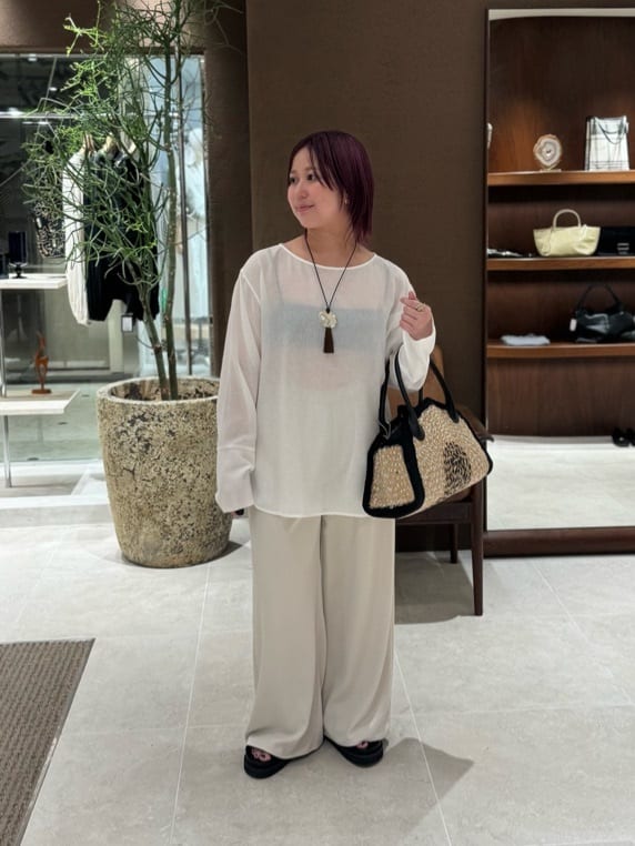 GALLARDAGALANTEの【手洗い可】ラウンドTガーゼブラウスを使ったコーディネートを紹介します。｜Rakuten Fashion(楽天ファッション／旧楽天ブランドアベニュー)6967357