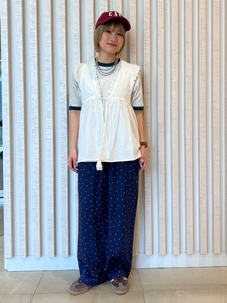 FREAK’S STOREの<接触冷感>キュプラ入りイージーパンツを使ったコーディネートを紹介します。｜Rakuten Fashion(楽天ファッション／旧楽天ブランドアベニュー)6971260