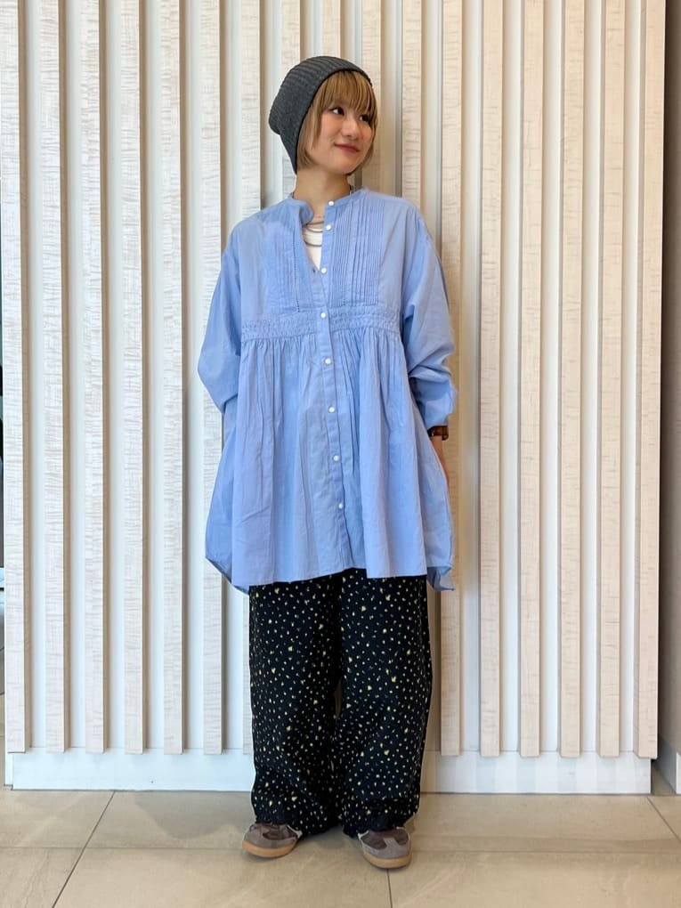 FREAK’S STOREのインド 裾刺繍 ワイドイージーパンツを使ったコーディネートを紹介します。｜Rakuten Fashion(楽天ファッション／旧楽天ブランドアベニュー)6971860