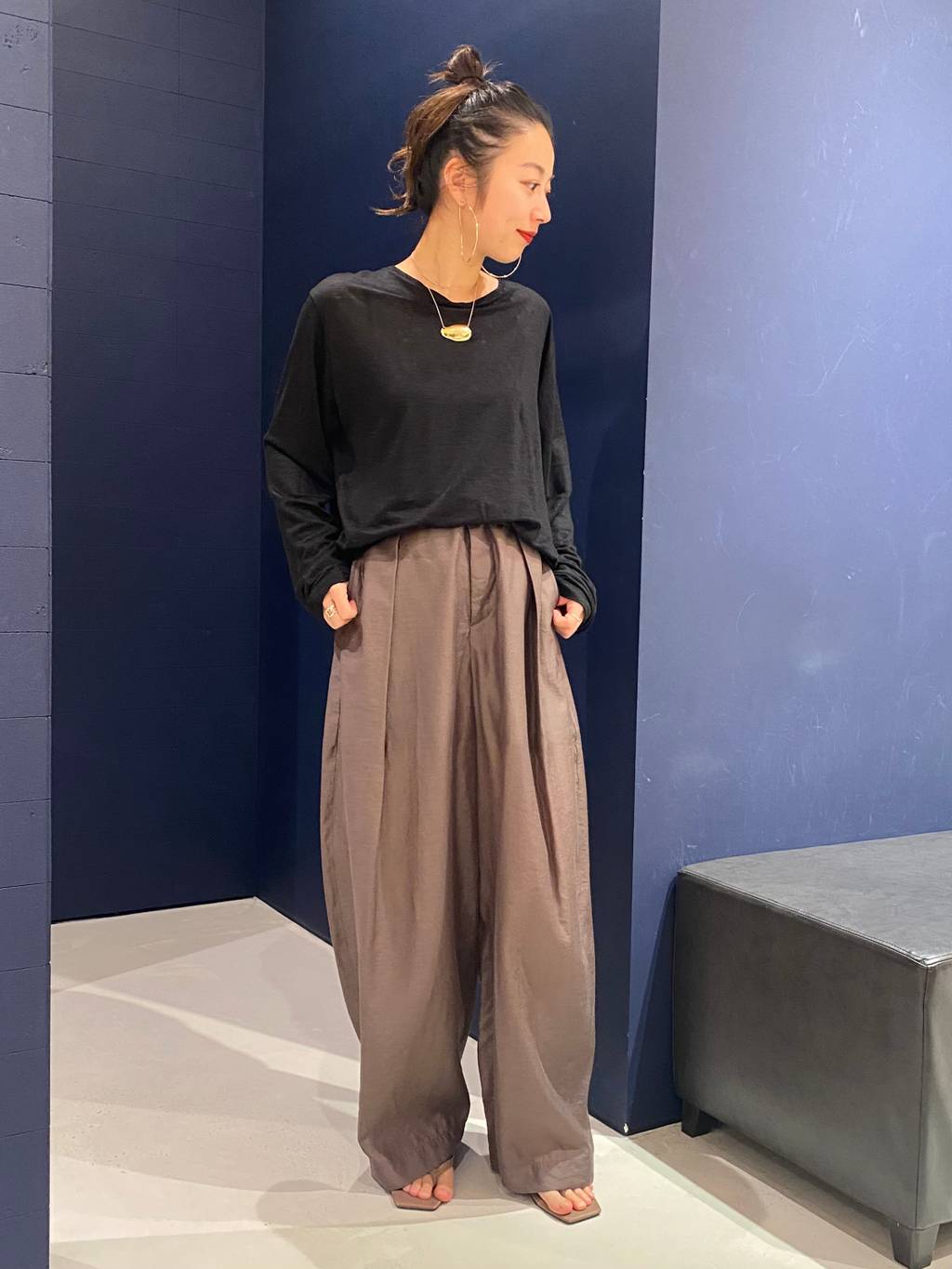 CurensologyのシアーリネンロングスリーブTシャツを使ったコーディネートを紹介します。｜Rakuten Fashion(楽天ファッション／旧楽天ブランドアベニュー)6975368