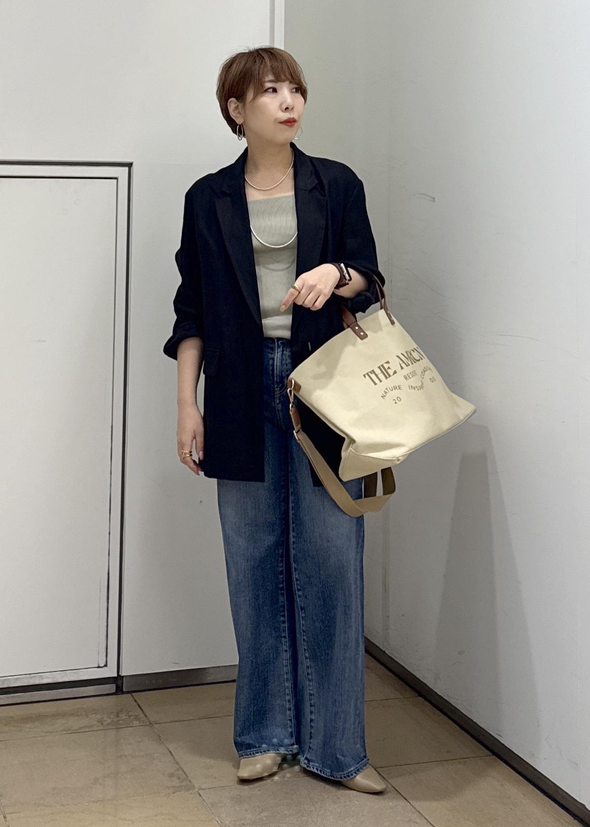 SALON adam et rope'のリネンドンゴロスジャケット/セットアップ対応を使ったコーディネートを紹介します。｜Rakuten Fashion(楽天ファッション／旧楽天ブランドアベニュー)7011439