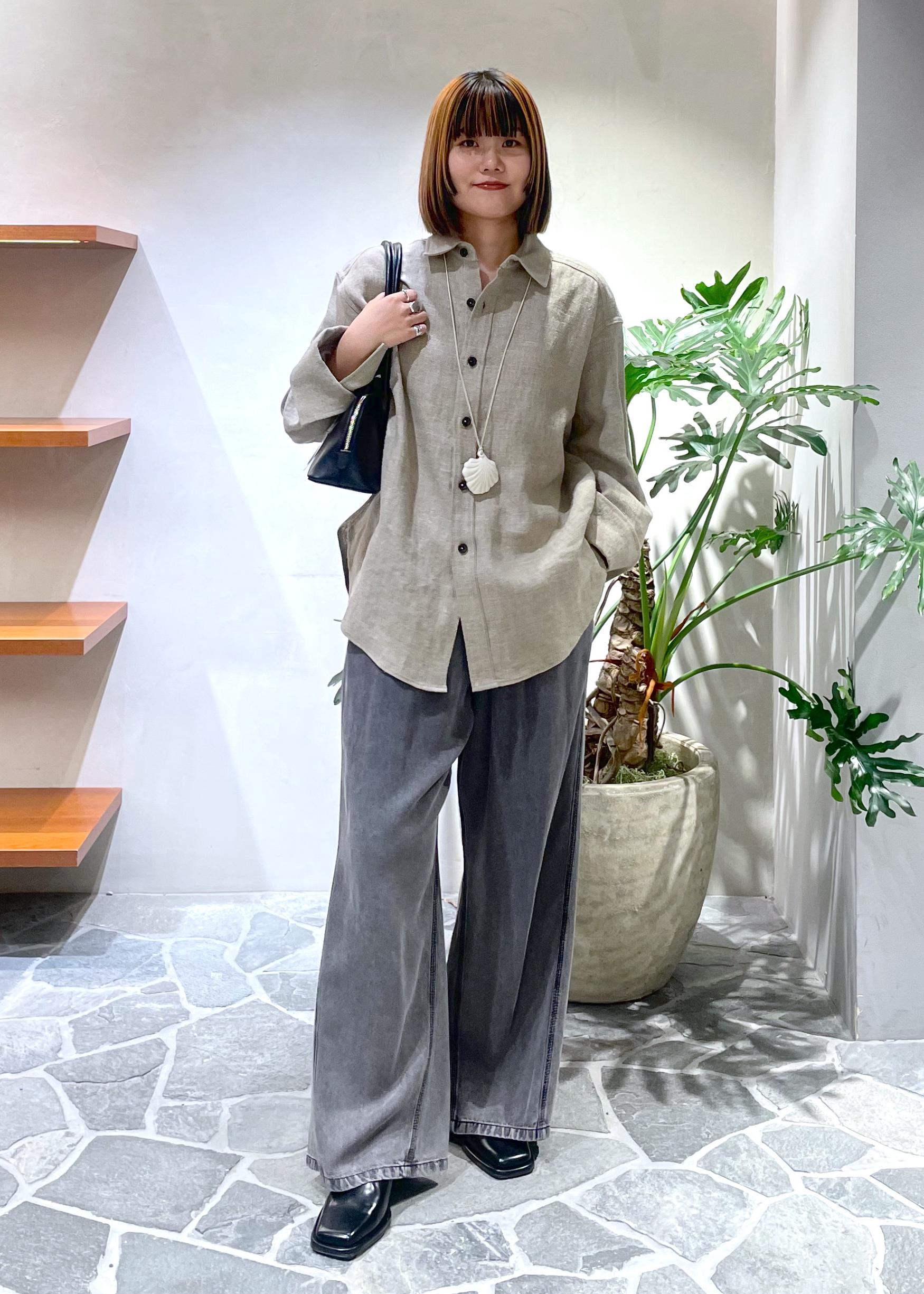 ADAM ET ROPE' | スプリットレザーラウンドボストン | Rakuten Fashion