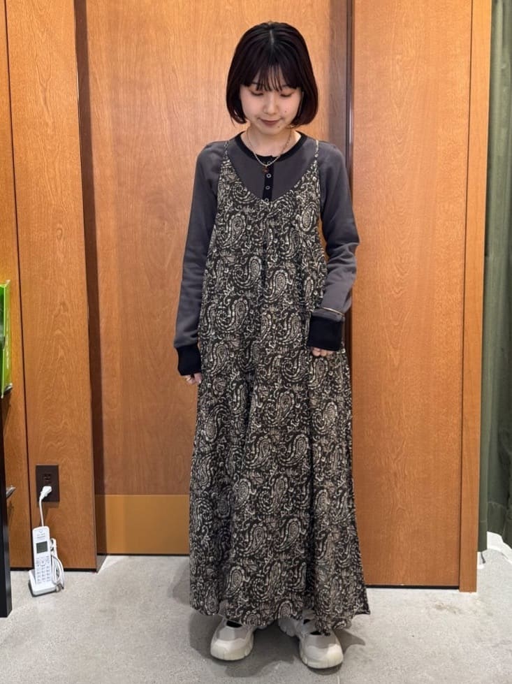 FREAK’S STOREのダブルフェイス 配色 ヘンリー ロンTを使ったコーディネートを紹介します。｜Rakuten Fashion(楽天ファッション／旧楽天ブランドアベニュー)6979944