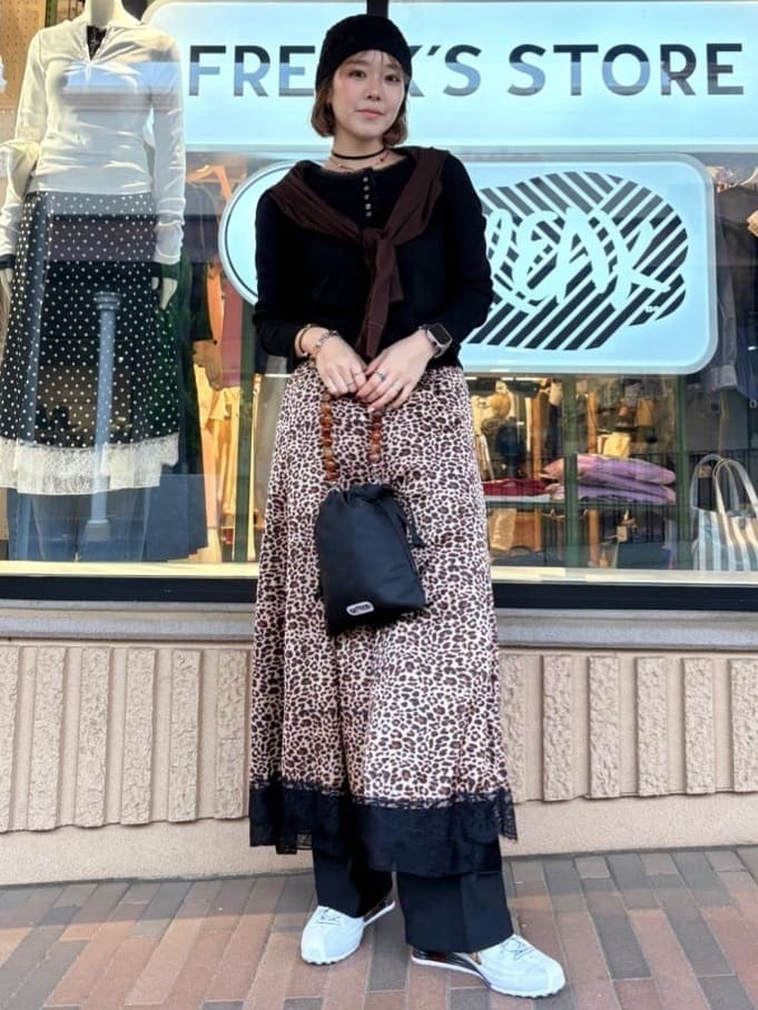 FREAK’S STOREの襟 レース 切替 ロングスリーブ Tシャツ 限定展開を使ったコーディネートを紹介します。｜Rakuten Fashion(楽天ファッション／旧楽天ブランドアベニュー)6981310