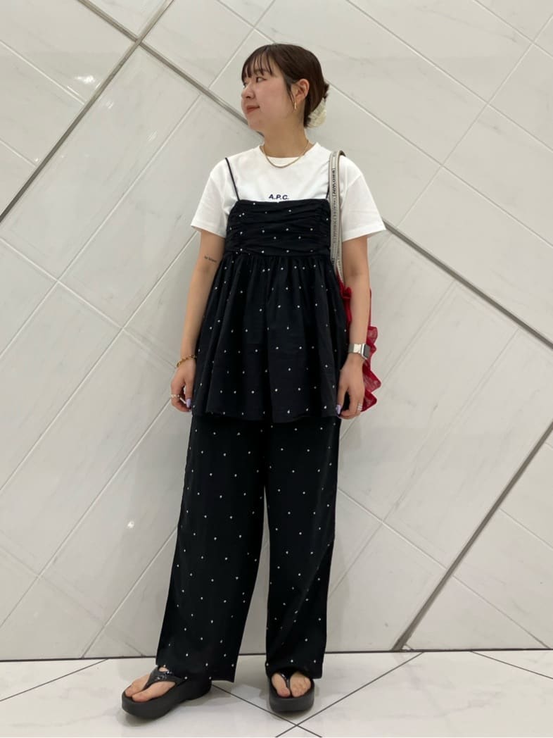 FREAK’S STOREのインド ラメドット刺繍 バックオープンキャミソール<セットアップ対応>を使ったコーディネートを紹介します。｜Rakuten Fashion(楽天ファッション／旧楽天ブランドアベニュー)6984060
