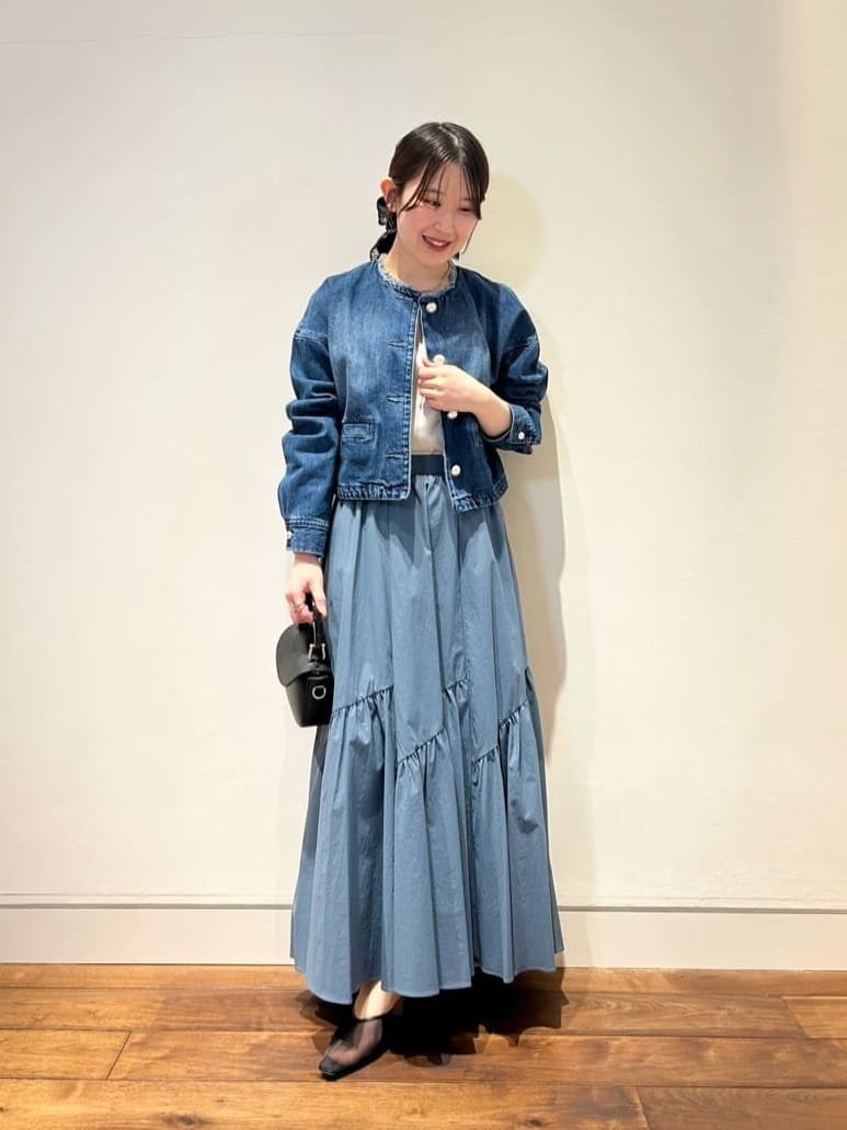 allurevilleのデニムノーカラージャケットを使ったコーディネートを紹介します。｜Rakuten Fashion(楽天ファッション／旧楽天ブランドアベニュー)6984540