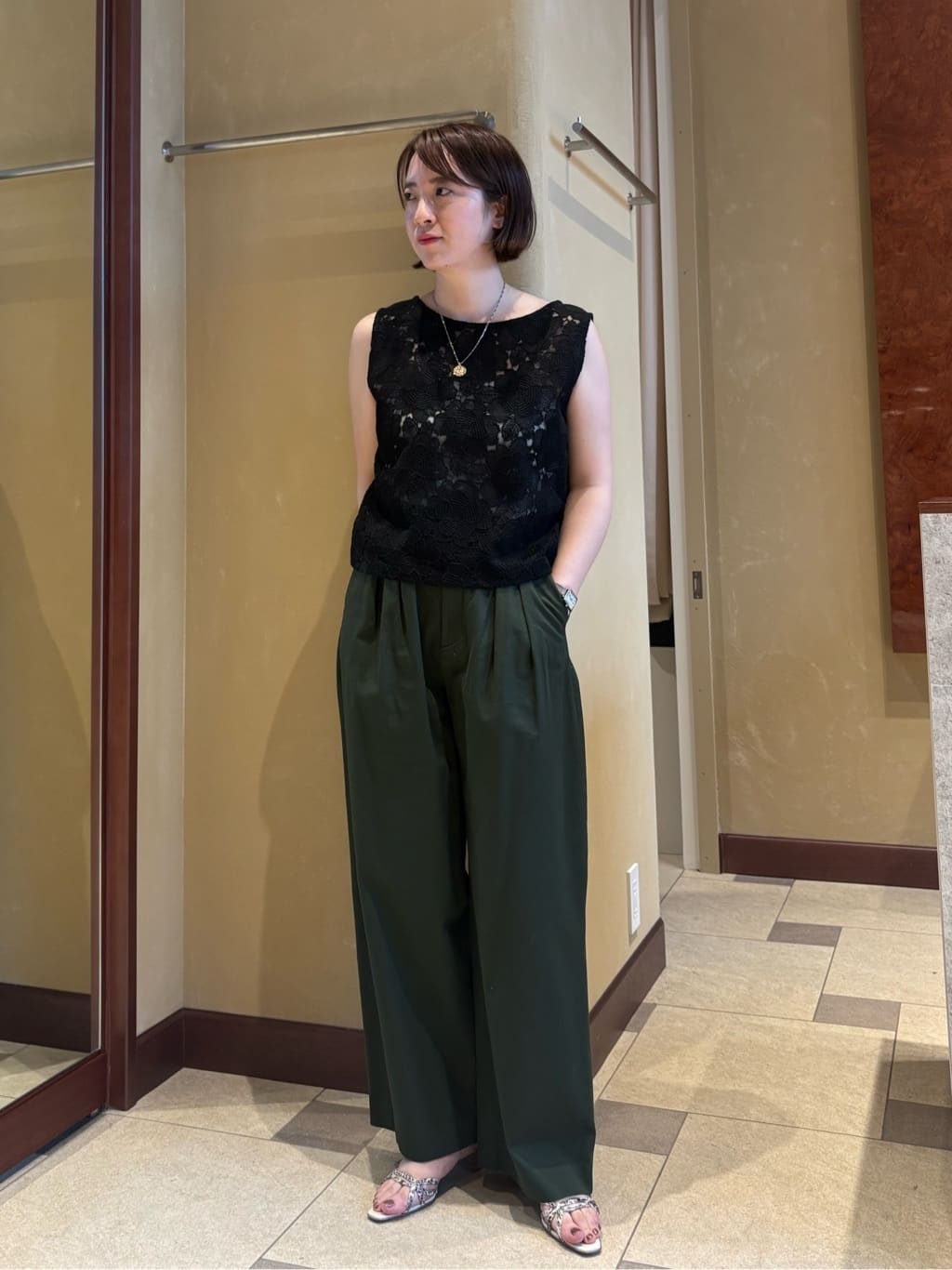 UNITED ARROWS | <conte>ニットライク フラワー ノースリーブブラウス