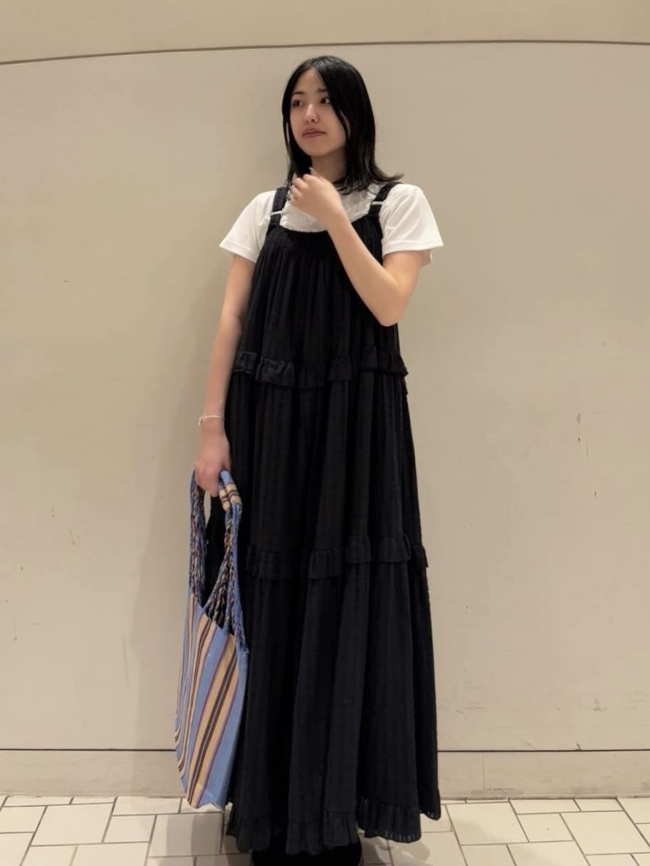 FREAK’S STOREのインド ドビー ティアード フリル キャミワンピースを使ったコーディネートを紹介します。｜Rakuten Fashion(楽天ファッション／旧楽天ブランドアベニュー)6988230