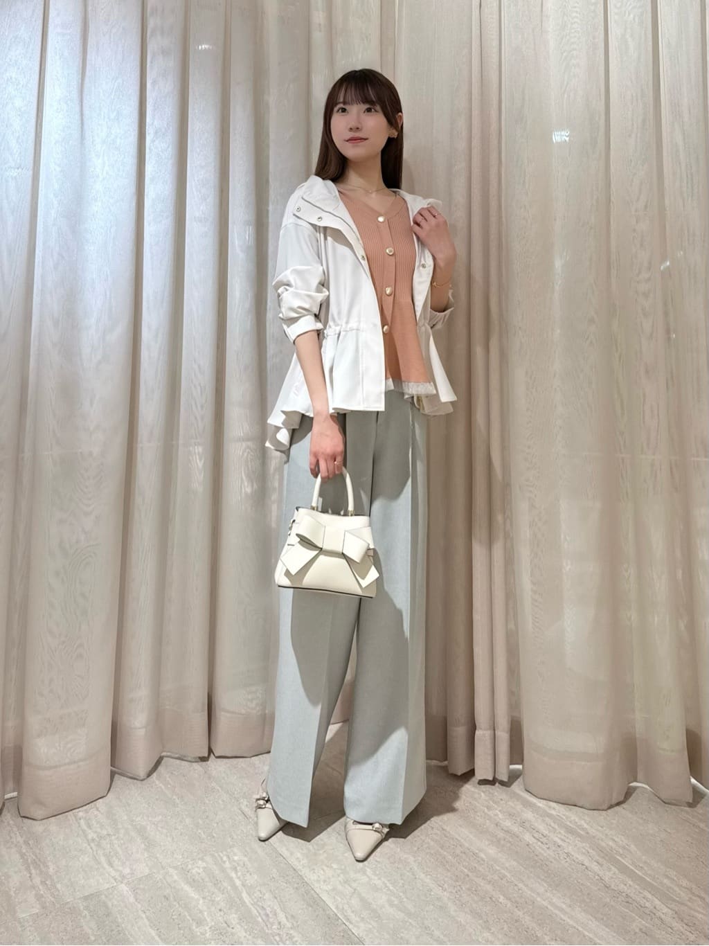 PROPORTION BODY DRESSINGの部分シアーペプラムニット 26SSを使ったコーディネートを紹介します。｜Rakuten Fashion(楽天ファッション／旧楽天ブランドアベニュー)6988357