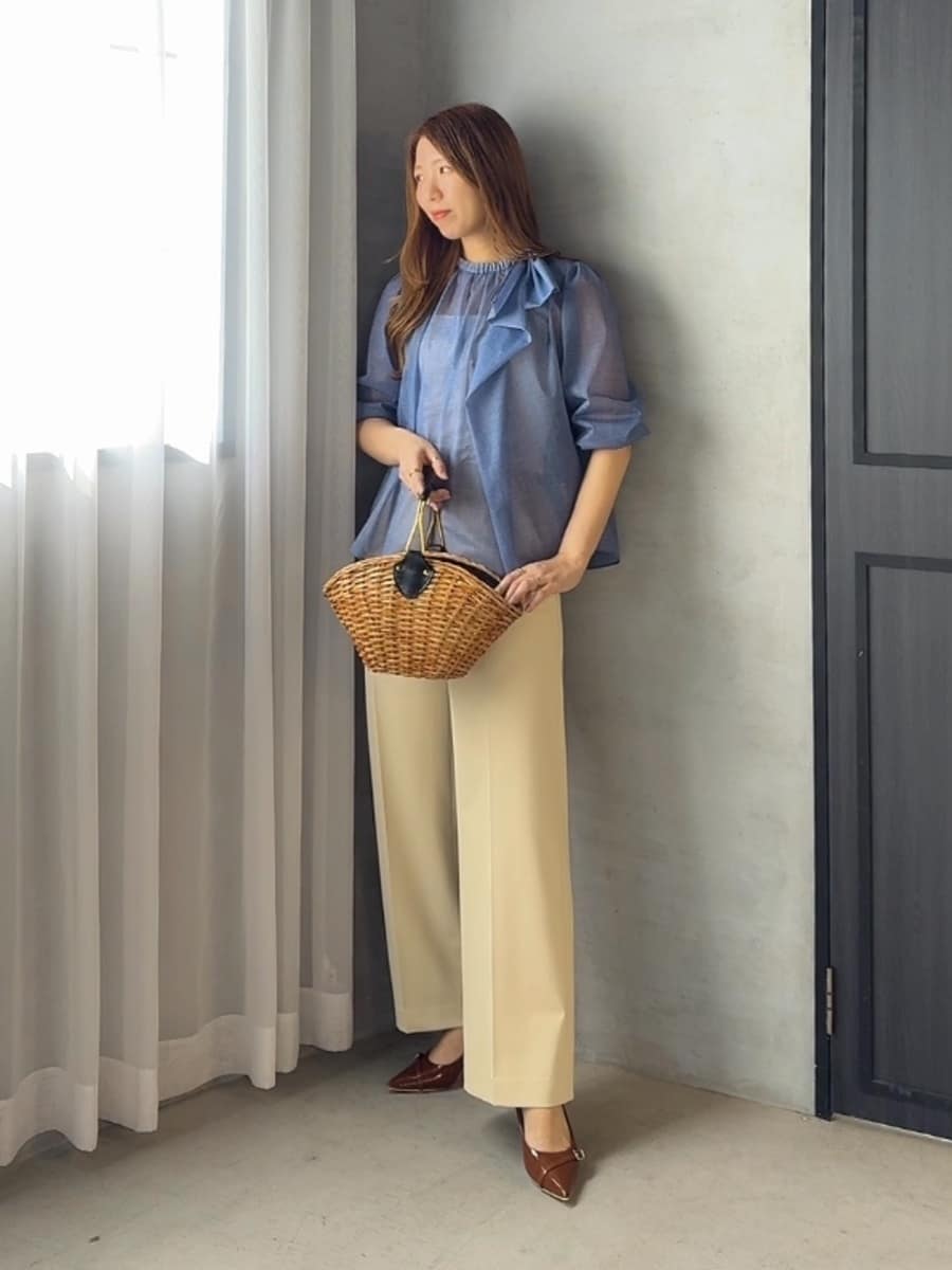 Viaggio Bluのサイドリボンオーガンジーデニムブラウスを使ったコーディネートを紹介します。｜Rakuten Fashion(楽天ファッション／旧楽天ブランドアベニュー)6992052
