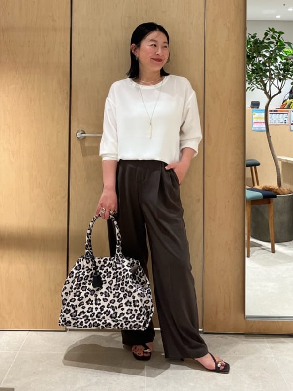 GALLARDAGALANTEの【ガランテ名品】ライトジャージーワイドパンツを使ったコーディネートを紹介します。｜Rakuten Fashion(楽天ファッション／旧楽天ブランドアベニュー)6996096