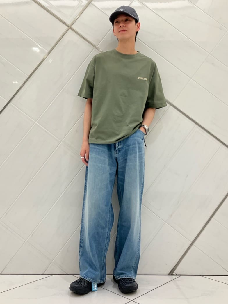 FREAK’S STOREの別注 バックプリント スピンドルTシャツ/ソロテックス×カルキュロ素材/吸汗速乾/軽量を使ったコーディネートを紹介します。｜Rakuten Fashion(楽天ファッション／旧楽天ブランドアベニュー)6997708