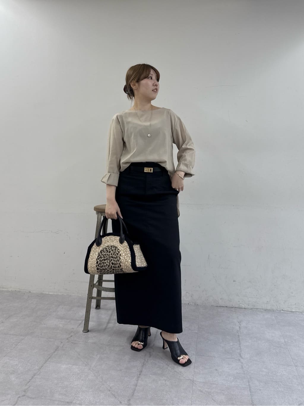 GALLARDAGALANTEの【低身長サイズあり】チノストレッチスカートを使ったコーディネートを紹介します。｜Rakuten Fashion(楽天ファッション／旧楽天ブランドアベニュー)6998680