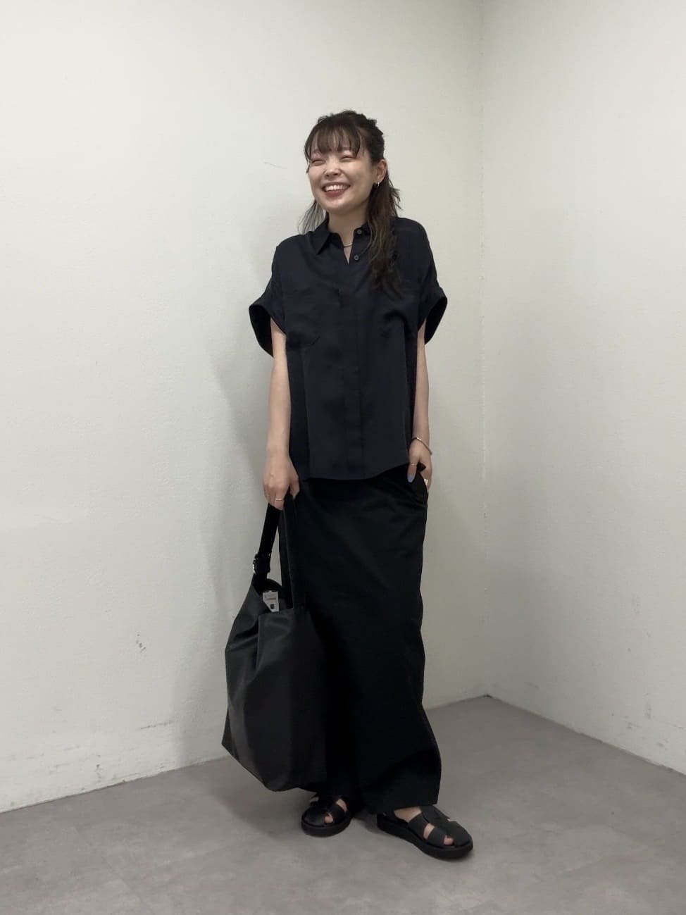 GALLARDAGALANTEの<Oggi 6月号掲載アイテム>ミリタリーハーフスリーブシャツを使ったコーディネートを紹介します。｜Rakuten Fashion(楽天ファッション／旧楽天ブランドアベニュー)6998783