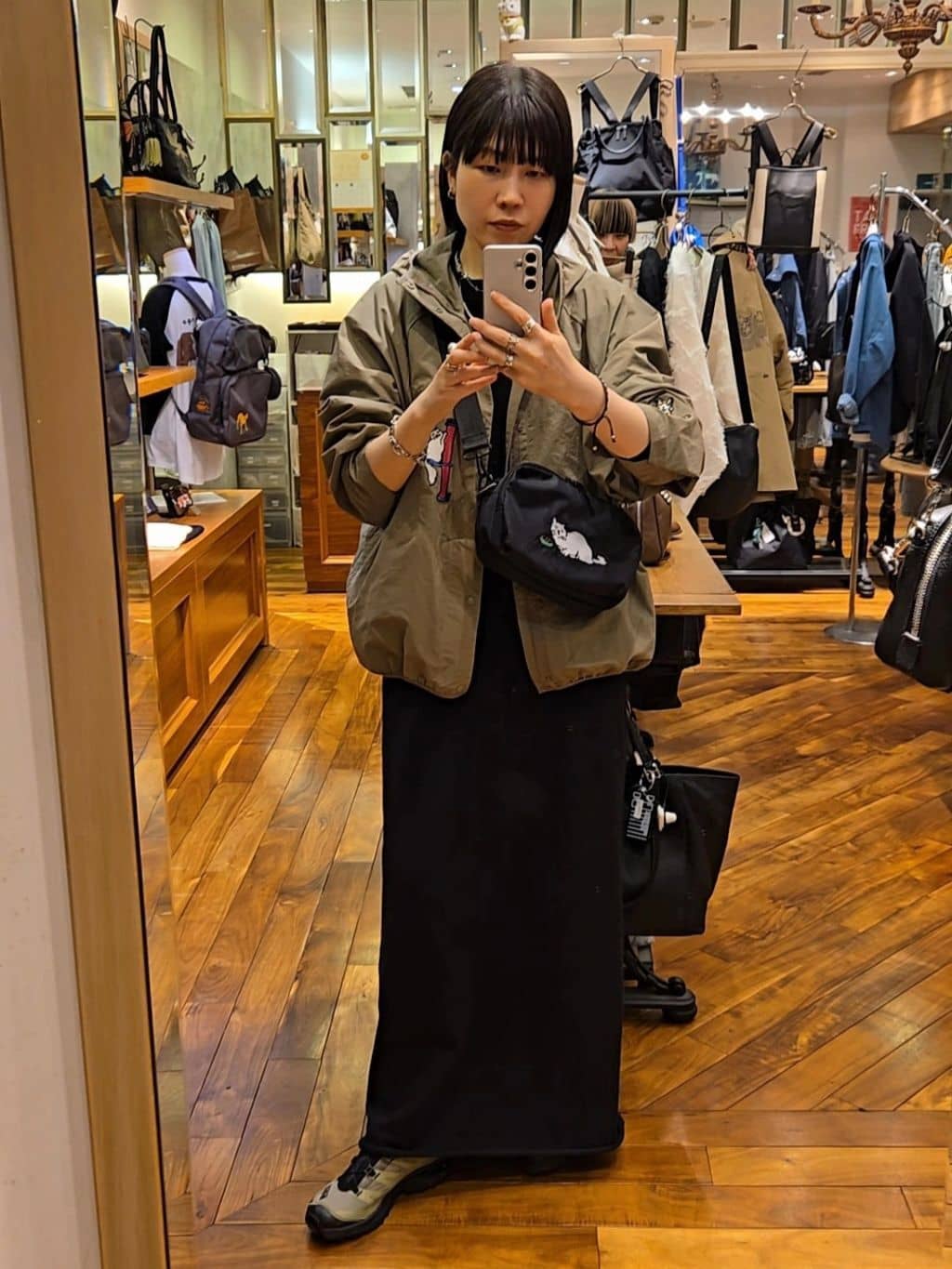 ear PAPILLONNERの【KEN NAKAYAMA×ear】 ショルダーバッグを使ったコーディネートを紹介します。｜Rakuten Fashion(楽天ファッション／旧楽天ブランドアベニュー)7000835