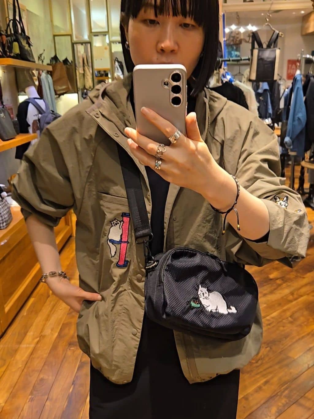 ear PAPILLONNERの【KEN NAKAYAMA×ear】 ショルダーバッグを使ったコーディネートを紹介します。｜Rakuten Fashion(楽天ファッション／旧楽天ブランドアベニュー)7000870