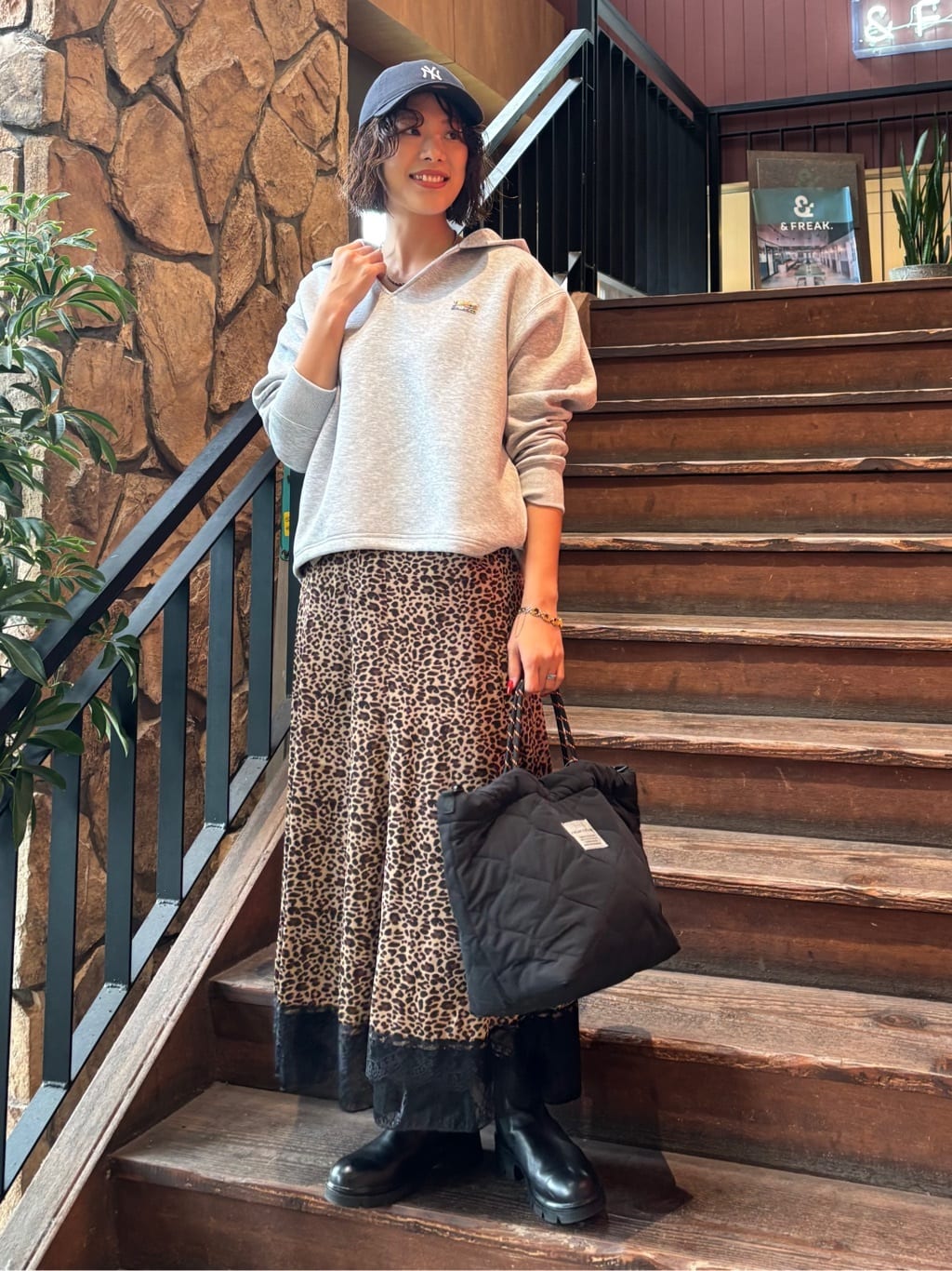 FREAK’S STOREの別注PADDED TOTE BAG/パデットトートバッグを使ったコーディネートを紹介します。｜Rakuten Fashion(楽天ファッション／旧楽天ブランドアベニュー)7006411