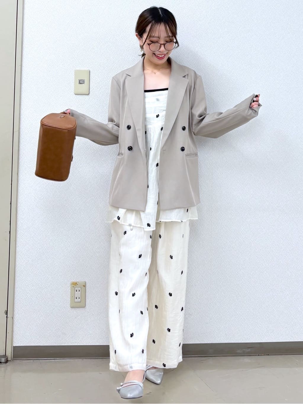 archives | 花柄刺繍イージーワイドパンツ | Rakuten Fashion(楽天