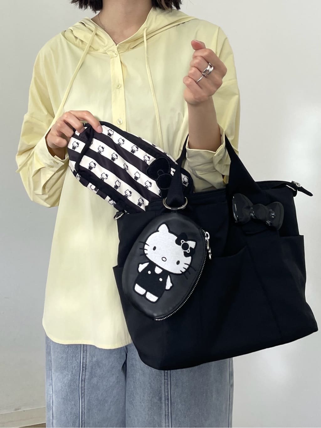 ear PAPILLONNER | 【HELLO KITTY(ハローキティ)×ear】コラボポーチ