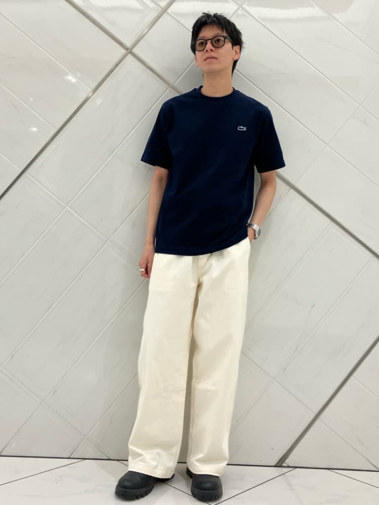 FREAK’S STOREのラコステ ワンポイント Tシャツを使ったコーディネートを紹介します。｜Rakuten Fashion(楽天ファッション／旧楽天ブランドアベニュー)7010114
