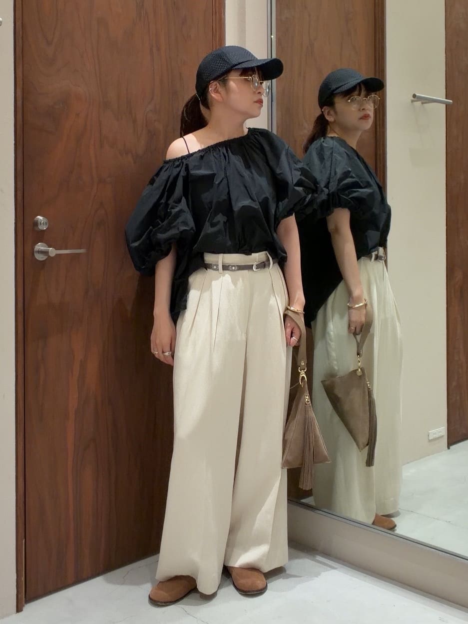 GALLARDAGALANTEの【手洗い可】バルーンブラウスを使ったコーディネートを紹介します。｜Rakuten Fashion(楽天ファッション／旧楽天ブランドアベニュー)7013895