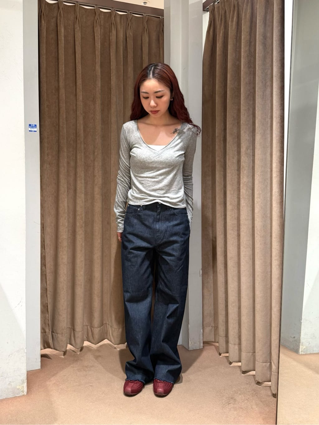 ＜ATTISESSION＞Vネック ロングスリーブ トップス ATTISESSION＞Vネック ロングスリーブ トップス