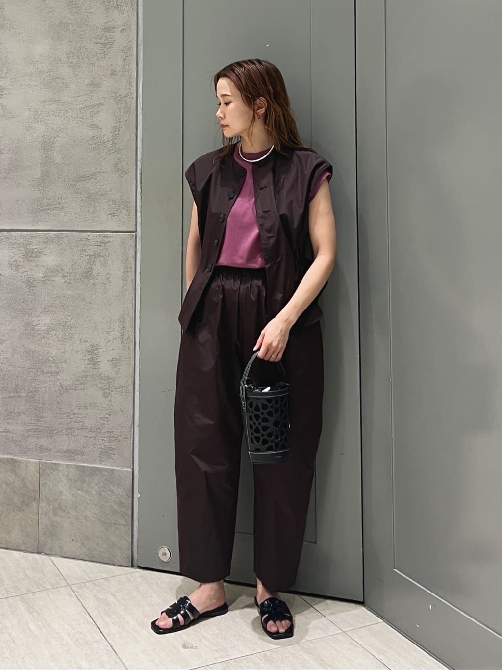 ロエフ　グロッシータフタクロップドパンツ UNITED ARROWS | <LOEFF>グロッシー タフタ クロップド パンツ